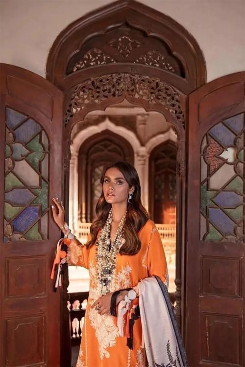 Sana Safinaz Luxury Collection